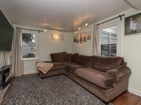 5th image of 816 River Ln