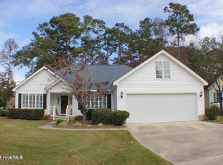413 Oakmont Dr, Morehead City, NC 28557