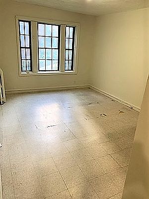 2nd image of 2751 Barker Ave APT Y1