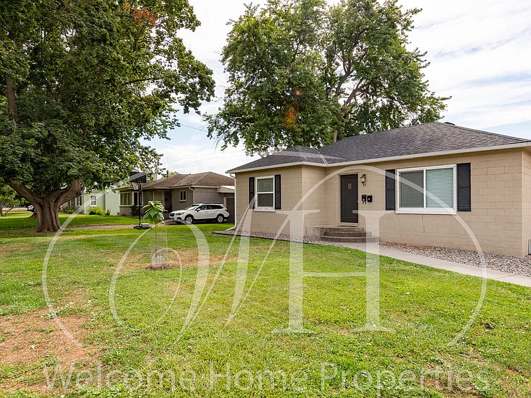43 NE Ash Ave — Photo 18