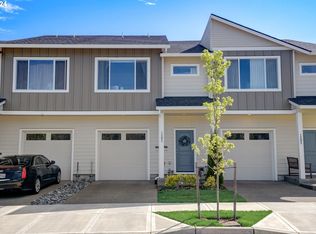 1282 S Quartz Dr, Cornelius, OR