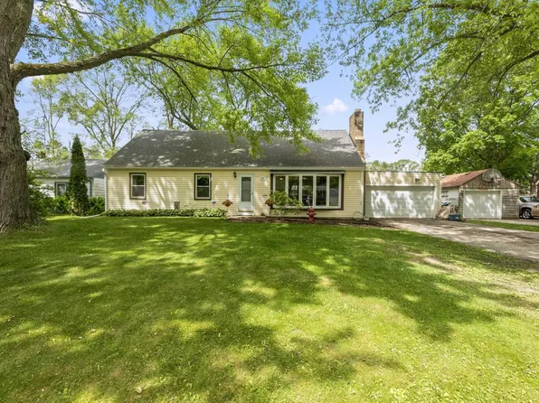 251 S Main STREET, Dousman, WI 53118