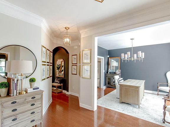 3rd image of 8060 Canonbury Dr