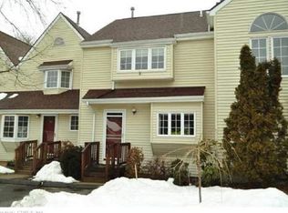 12-6 W Meadow Ln, Middletown, CT 06457