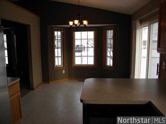 2nd image of 1025 Lacy Ln