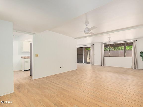 4th image of 6 E Madrid Dr