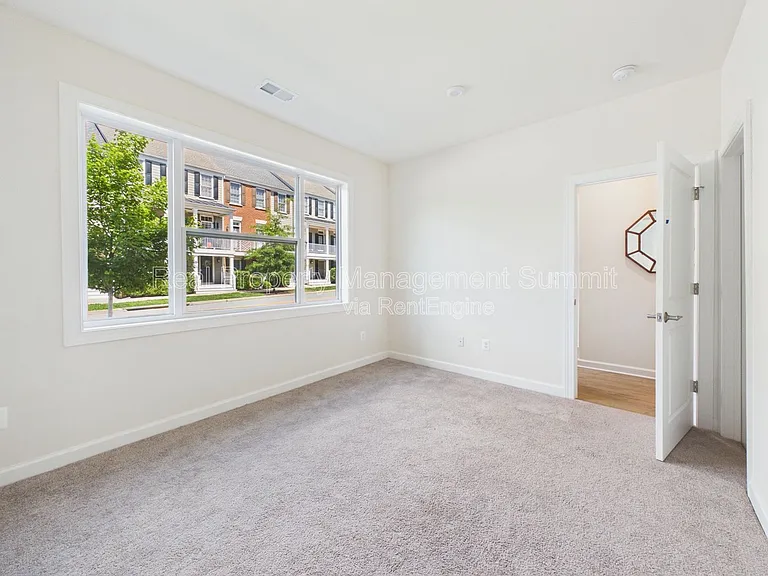 1241 Old Trail Dr — Photo 3