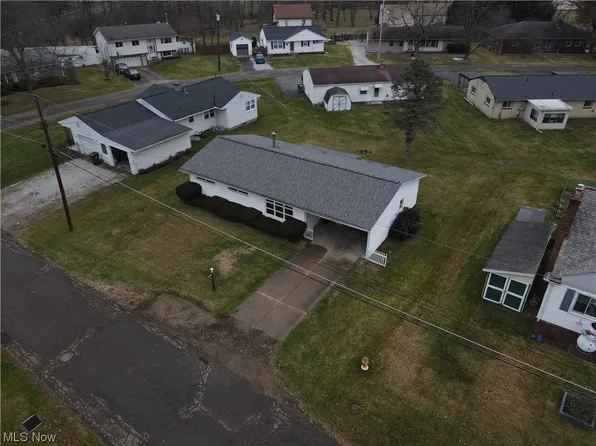 468 Dakota St, Canal Fulton, OH 44614