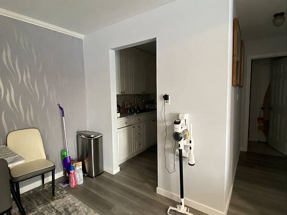 3rd image of 585 Hill Dr #Na