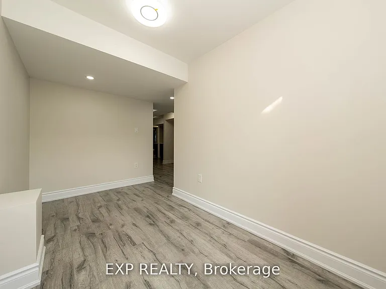 272 Duncan Ln #BASEMENT — Photo 11