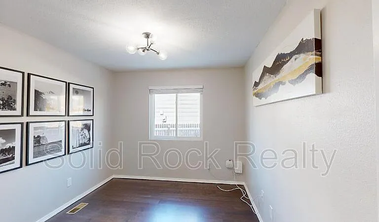 8450 Camfield Cir — Photo 11
