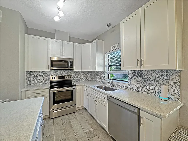 3628 Dagon St — Photo 8