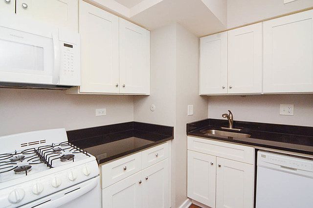1st image of 4878.5 N Magnolia Ave #G