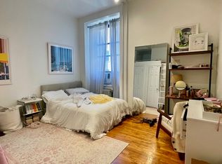 210 W 16th St APT 4D, New York, NY 10011