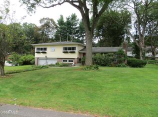 7 Paul Holly Drive, Loudonville, NY 12211