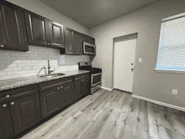 5635 Kingsessing Ave — Photo 15