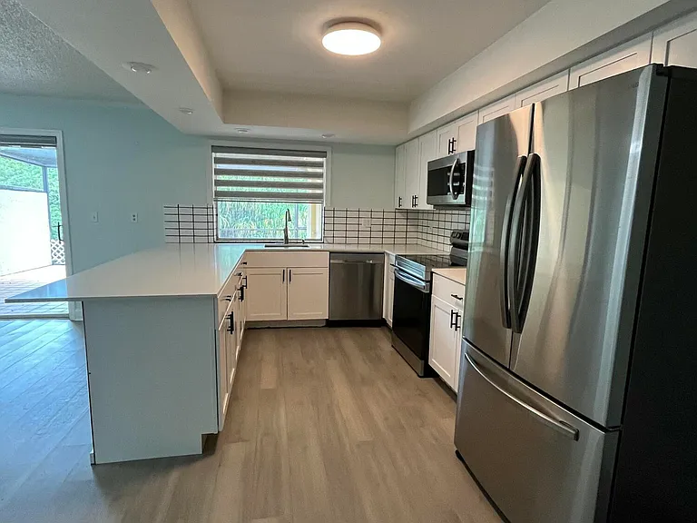 4305 Coral Springs Dr #2H — Photo 6