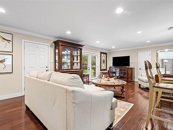 4th image of 6120 Zeigler Blvd