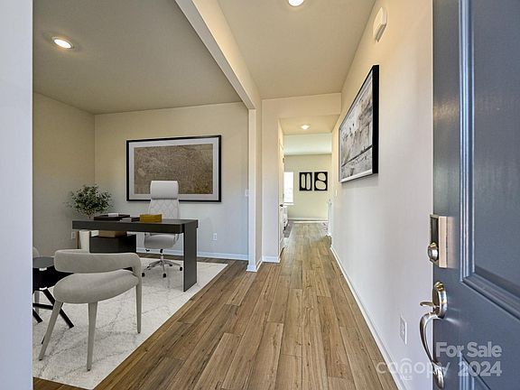 4th image of 1905 Silver Canoe Way