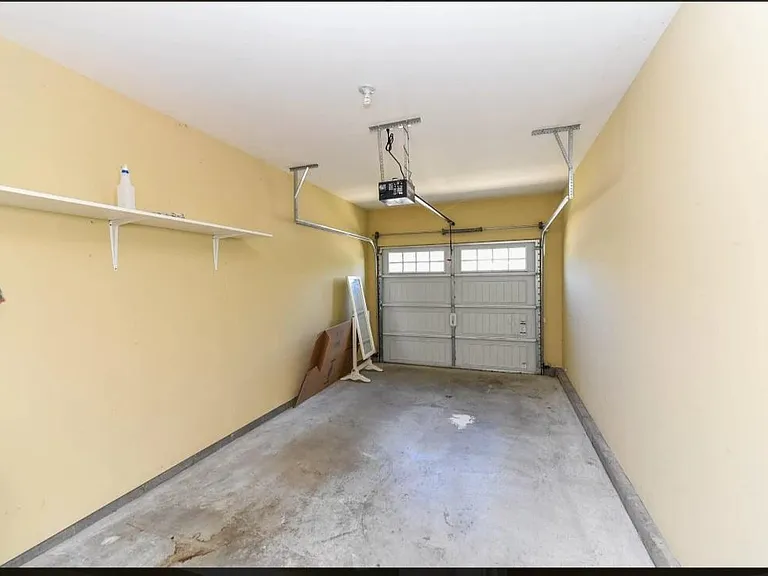 545 Griffin Cir — Photo 22