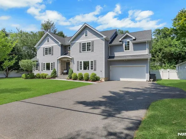 84 Le Clerc Ave, River Vale, NJ 07675