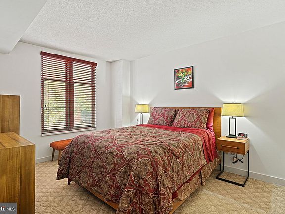 5th image of 1150 K St NW APT 208