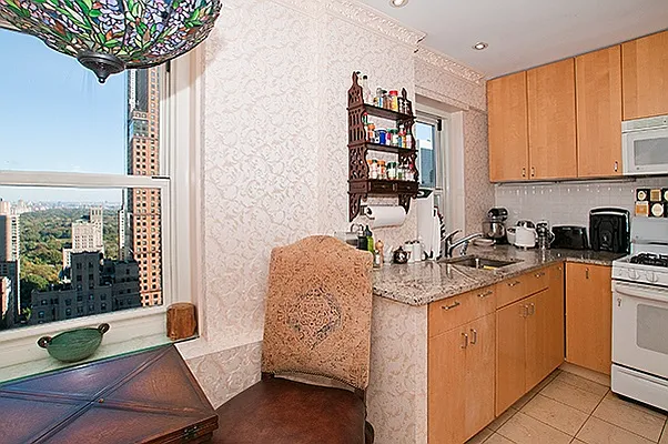 Sold by Nest Seekers International | media 15