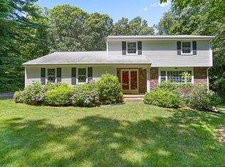 95 Rocky Rest Rd, Shelton, CT 06484