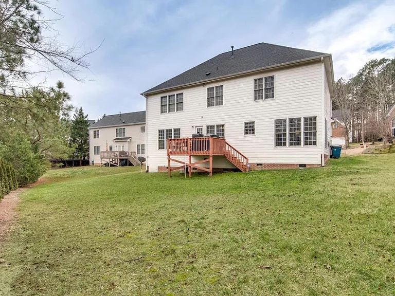 314 Hardwick Dr — Photo 3