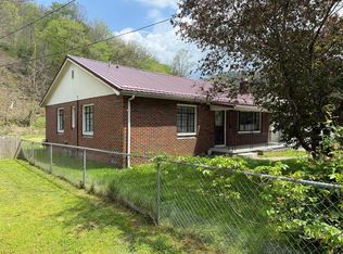 560 Appalachian Hwy, Pineville, WV 24874
