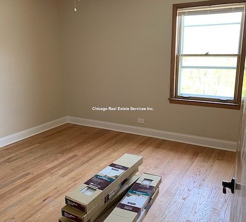 4th image of 4808 W Rosemont Ave