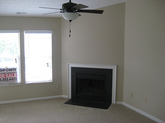 3rd image of 3418 Fishinger Mill Dr