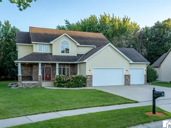 113 Oak Marsh Dr, Mankato, MN 56001