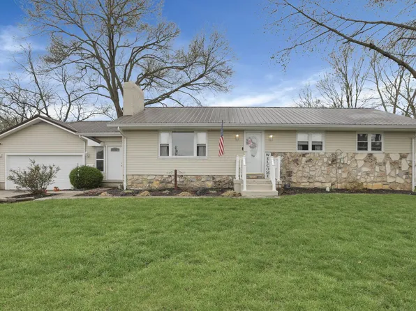 345 Sunset Dr, Circleville, OH 43113