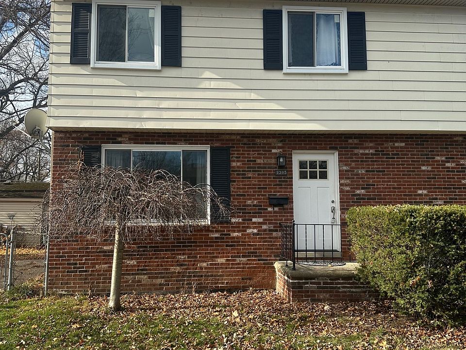 1st image of 1305 Catalpa Dr #1305