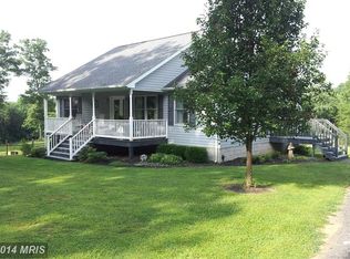 803 Turkey Ridge Rd, Castleton, VA 22716