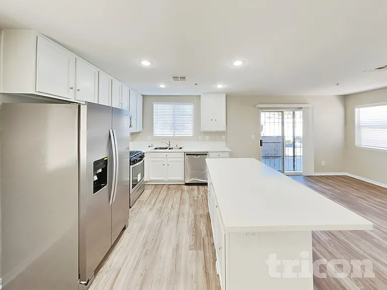 2922 Trembling Hill Ave — Photo 5