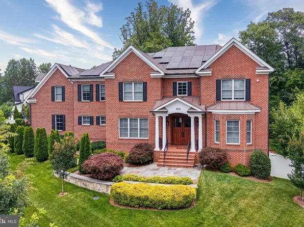 1515 Brookhaven Dr, Mc Lean, VA 22101