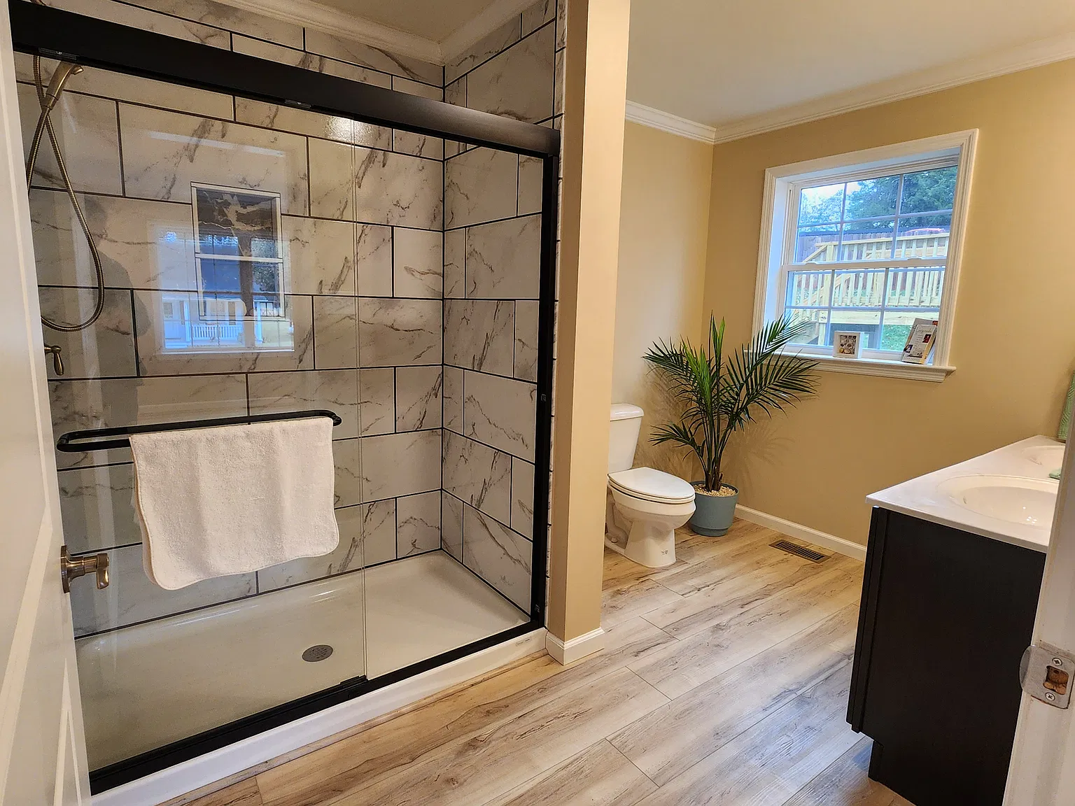 3 bed, 2.5 bath, 1770 sqft, $2,300 — Photo 3