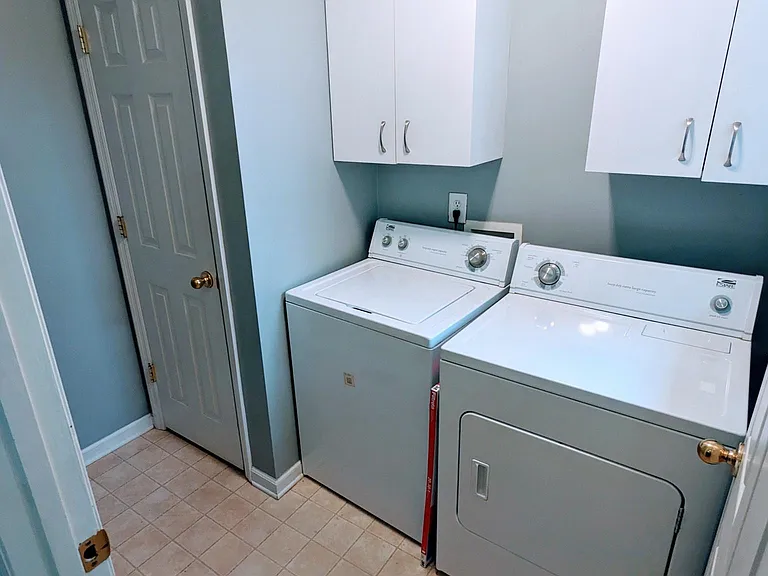 506 Johnstown Dr — Photo 14