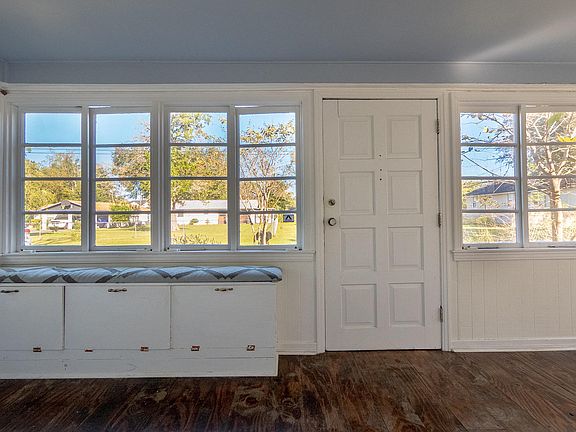 5th image of 2138 Sheridan St