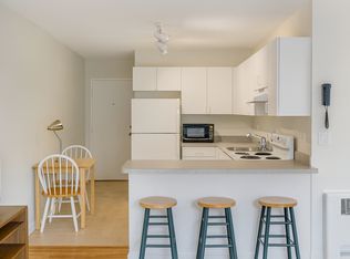 200 Swanton St APT 708, Winchester, MA 01890