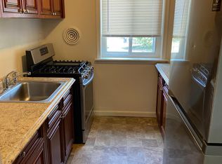 1900 16th St SE APT 105, Washington, DC 20020