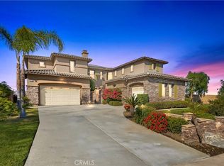 18253 Lakepointe Dr, Riverside, CA 92503