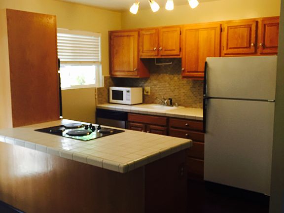 3rd image of 528 Loretto Dr
