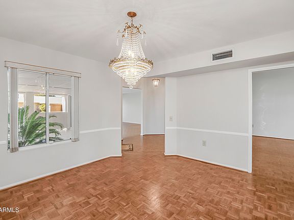 3rd image of 16001 N LAKEFOREST Drive