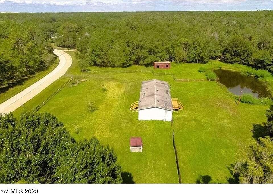 1st image of 2131 Pioneer Dr