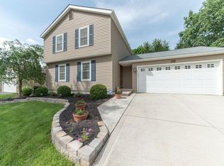8343 Seabright Dr, Powell, OH 43065
