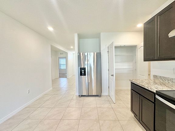 5th image of 177 Sofia Ln
