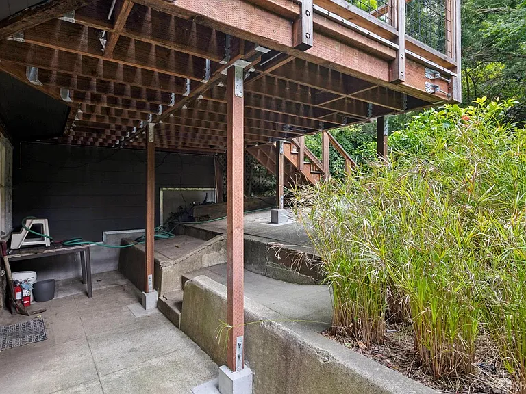 2741 Union St — Photo 59